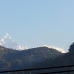 Lakeside in Pokhara mit Aussicht auf die Berge